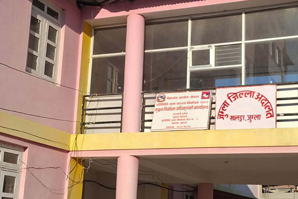 जुम्लाका १०८ मतदान केन्द्रमा सात महिला अधिकृतसहित कर्मचारी परिचालन